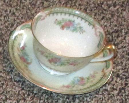 N4504 Footed Cup & Saucer Set