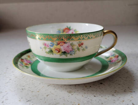 N4512 Flat Cup & Saucer Set