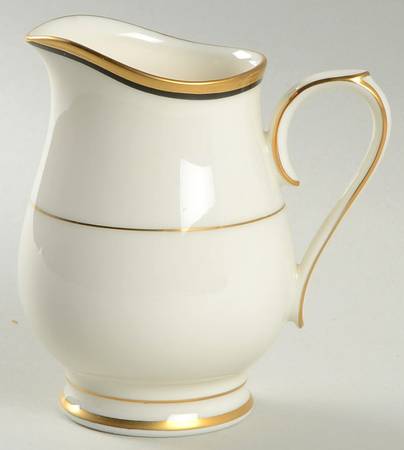Elysee Creamer