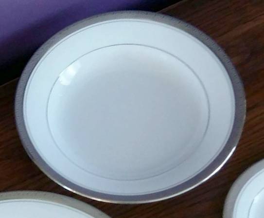 Royal Crest Platinum Rim Soup Bowl
