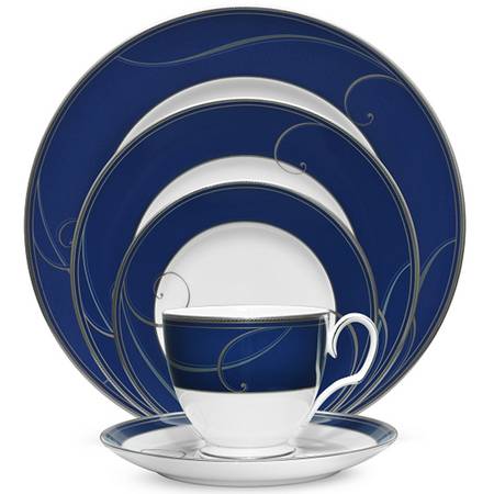 Platinum Wave Indigo Dinner Plate