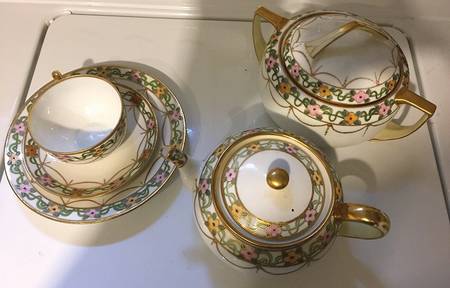 N4994 Teapot & Lid