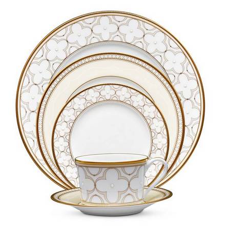 Trefolio Gold by Noritake