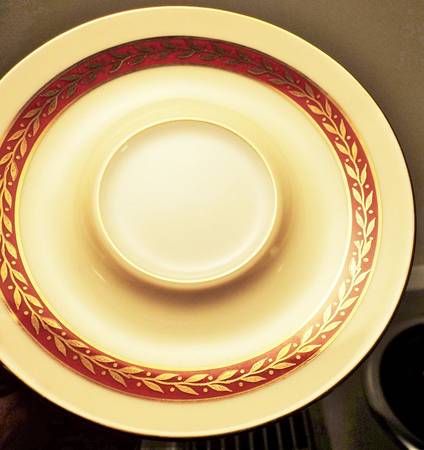 N3315 Red by Noritake