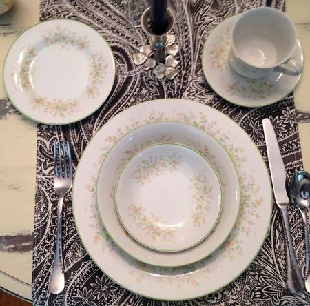 Floret Rim Soup Bowl