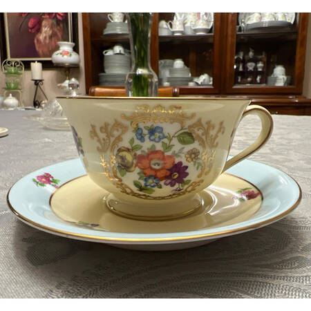 N5030 Footed Cup & Saucer Set