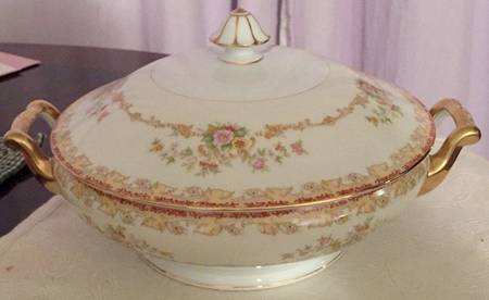 N4350 Round Covered Vegetable
