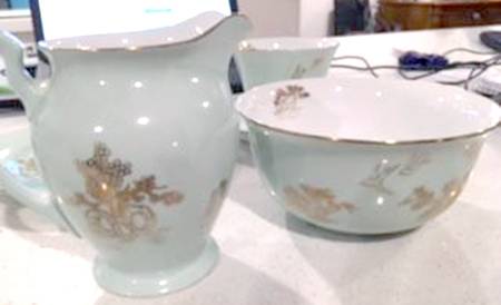 N4584 Creamer