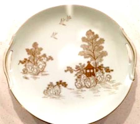 N4584 Handled Cake Plate