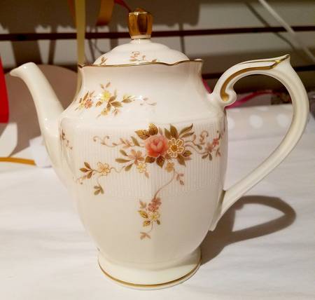 7255 by Noritake