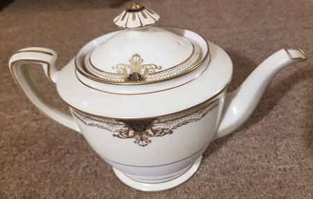 N5054 Teapot & Lid