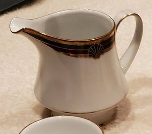 Levant Creamer