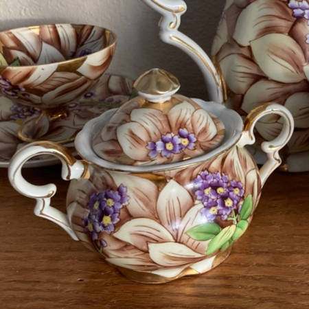 3-588 Sugar Bowl & Lid