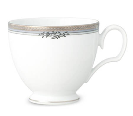 Laurelvale Footed Cup