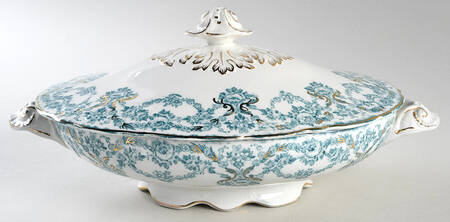Duchess Oval Covered Vegetable
