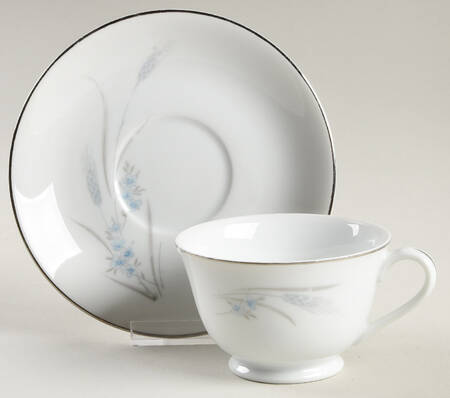 NRA8 Footed Cup & Saucer Set by Nagara