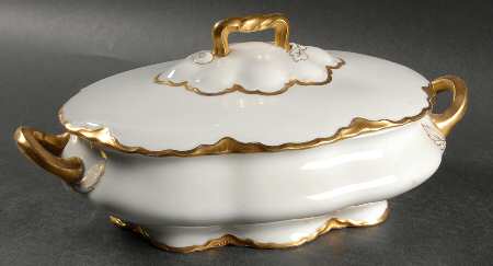 2649 Oval Covered Vegetable