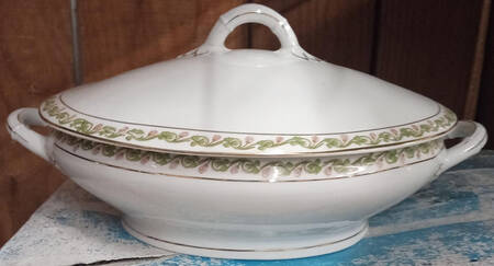 OSG32 Oval Covered Vegetable