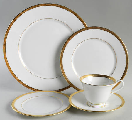 Bennington 5 Piece Place Setting by Oxford (Div of Lenox)