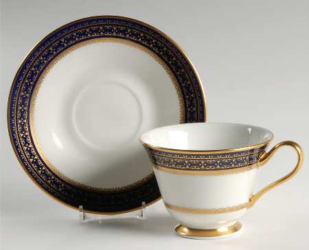 Cortina Footed Cup & Saucer Set