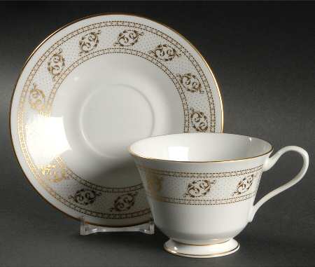 Ellsworth Footed Cup & Saucer Set