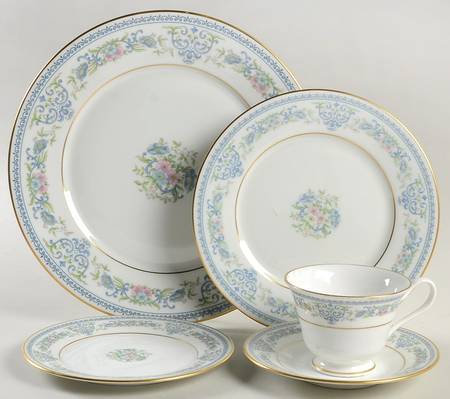 Fontaine 5 Piece Place Setting by Oxford (Div of Lenox)