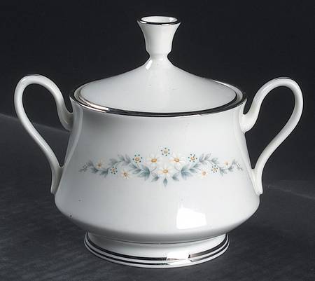 Holyoke Sugar Bowl & Lid