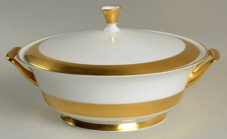 Maldon Round Covered Vegetable