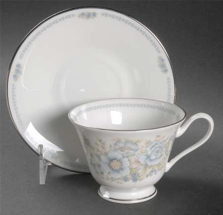 Midsummer Footed Cup & Saucer Set