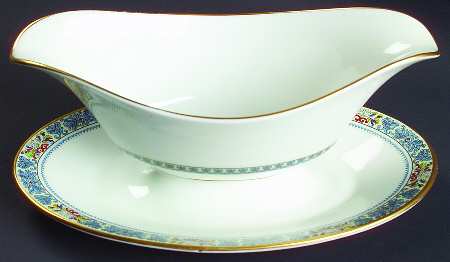 Palisades Gravy Boat with Attached Underplate