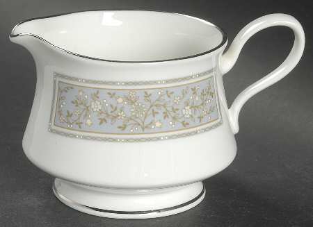 Rendezvous Creamer