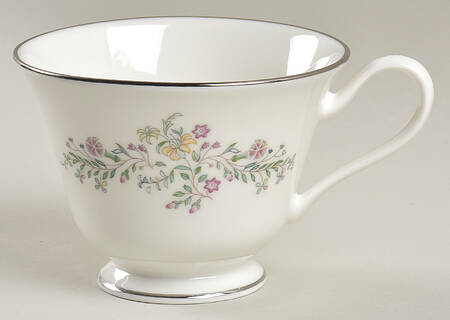 Tenderly Footed Cup
