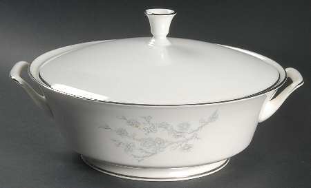 Twilight Dell Round Covered Vegetable