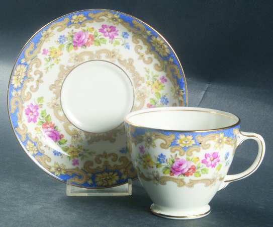 2854 Footed Cup & Saucer Set