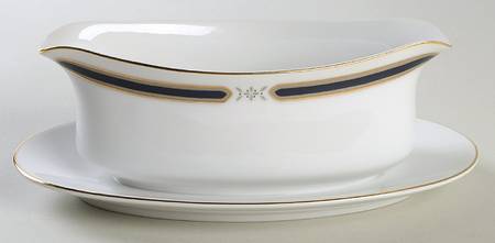 Ardmore Gravy Boat with Attached Underplate