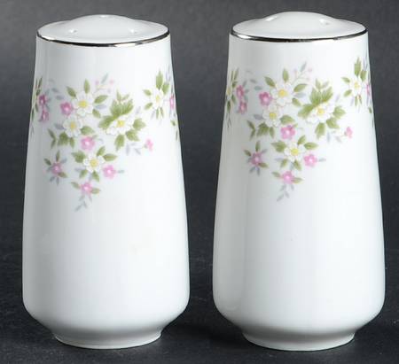 Grandeur Salt & Pepper Set