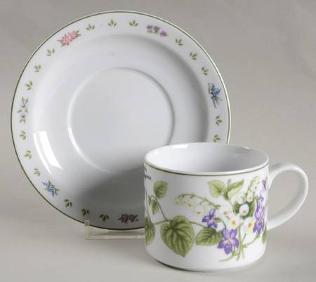 Romance of Flowers Flat Cup & Saucer Set