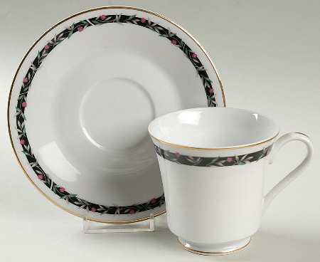 Serenade Footed Cup & Saucer Set