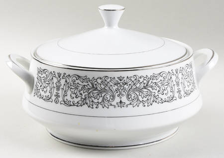 Spanish Lace Round Covered Vegetable