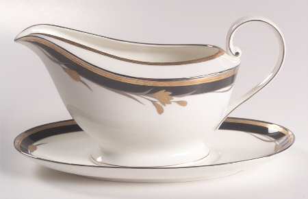 24K Black Gravy Boat & Underplate