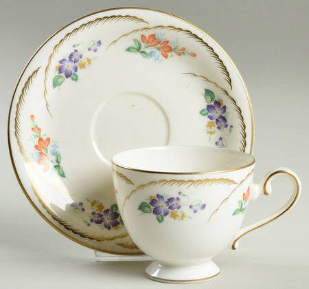 Amelia Footed Cup & Saucer Set