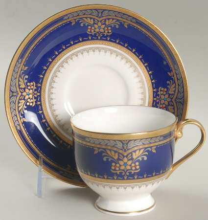 Edinburgh Footed Cup & Saucer Set