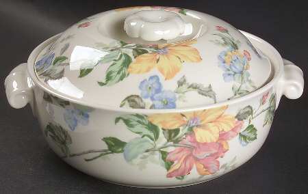 English Tapestry 2 Qt Round Covered Casserole