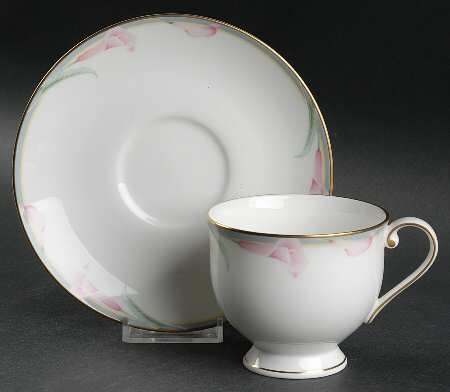 Mademoiselle Footed Cup & Saucer Set