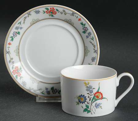 New Symphony Flat Cup & Saucer Set
