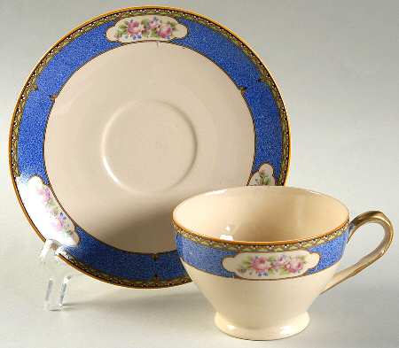 OST1 Footed Cup & Saucer Set