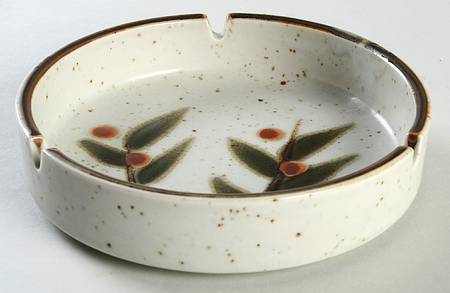 Bittersweet 3 Slot Round Ashtray