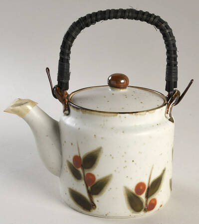 Bittersweet Teapot & Lid with Removable Top Handle