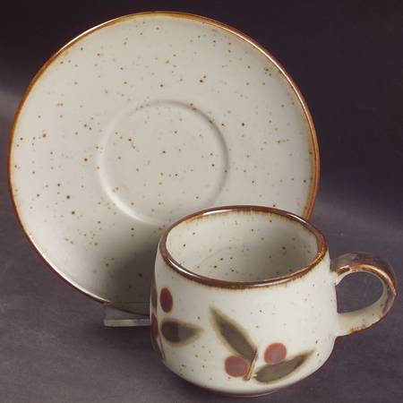 Bittersweet Flat Cup & Saucer Set