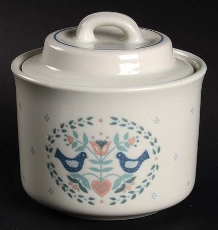 Bluebird Sugar Bowl & Lid